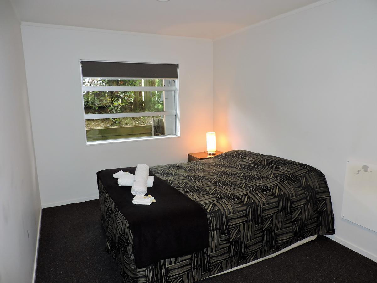 Rimu Park Lodge โอฮาคูเน ภายนอก รูปภาพ
