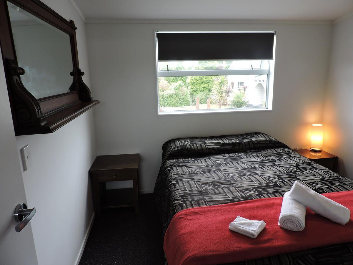 Rimu Park Lodge โอฮาคูเน ภายนอก รูปภาพ