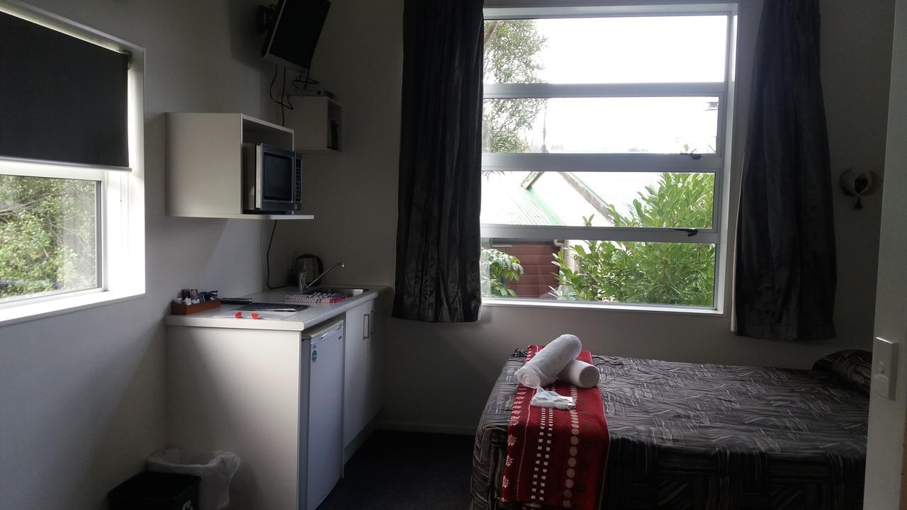 Rimu Park Lodge โอฮาคูเน ภายนอก รูปภาพ